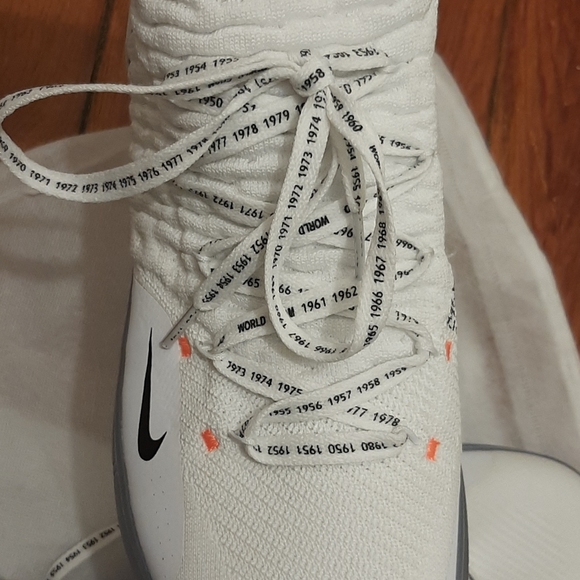 sz 10 Off-White x Nike KD 11 Basketball Shoes - Picture 15 of 16